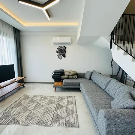 מלון דירות Artan 4*