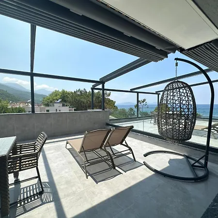 מלון דירות Artan 4*