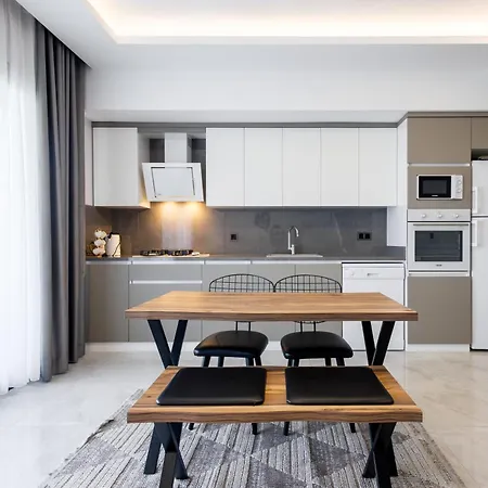 Artan Aparthotel *