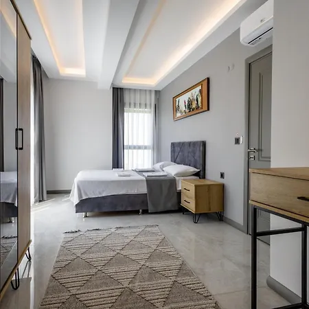 Artan Aparthotel *