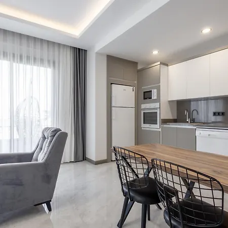 Artan Aparthotel *
